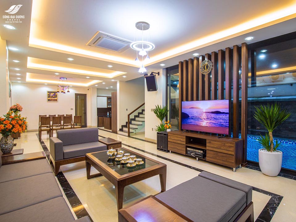 Phòng khách rộng có trang bị karaoke Villa FLC Sầm Sơn Sao Biển SB53